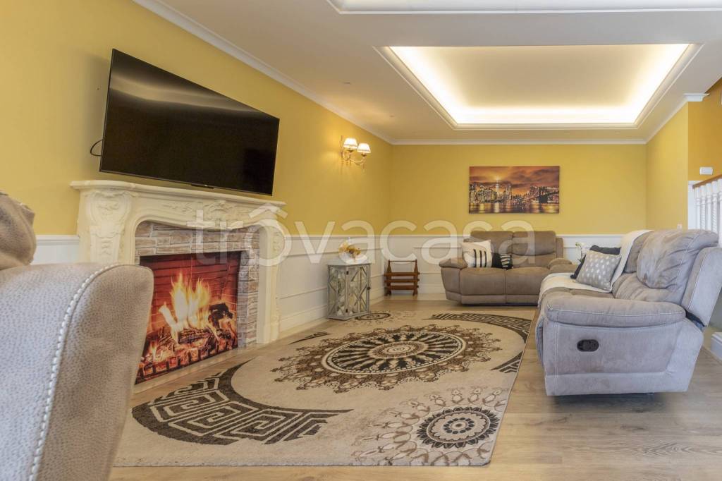 casa indipendente in vendita a Sassoferrato