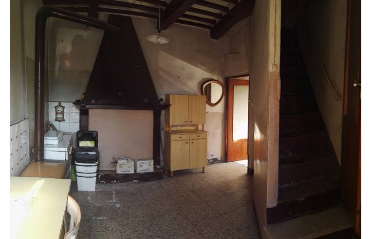 casa indipendente in vendita a Sassoferrato