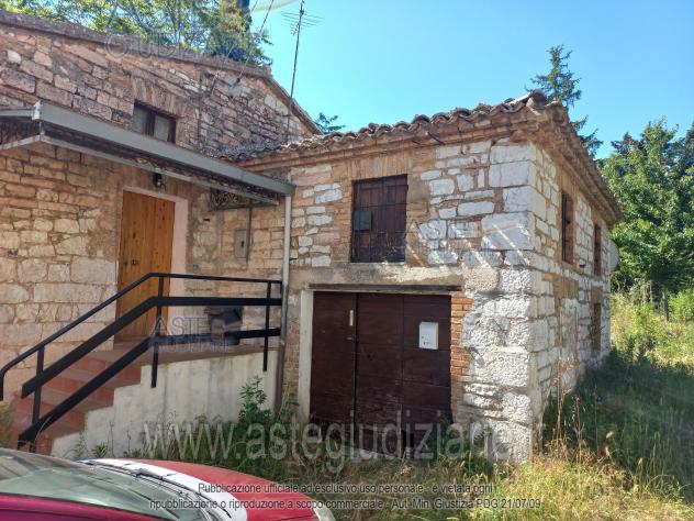 appartamento in vendita a Sassoferrato in zona Monterosso