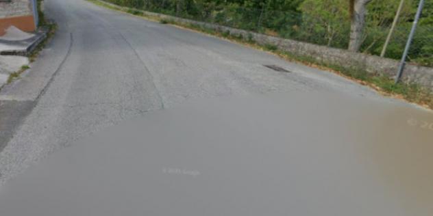 locale commerciale in vendita a Sassoferrato in zona Monterosso