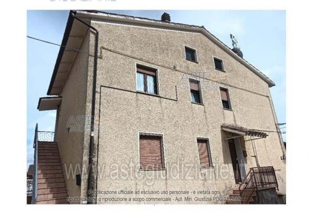 appartamento in vendita a Sassoferrato in zona Baruccio