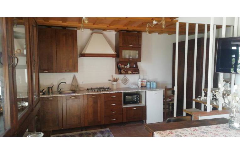 casa indipendente in vendita a Sassoferrato in zona Venatura