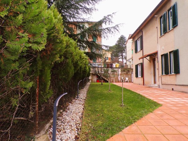 casa indipendente in vendita a Sassoferrato