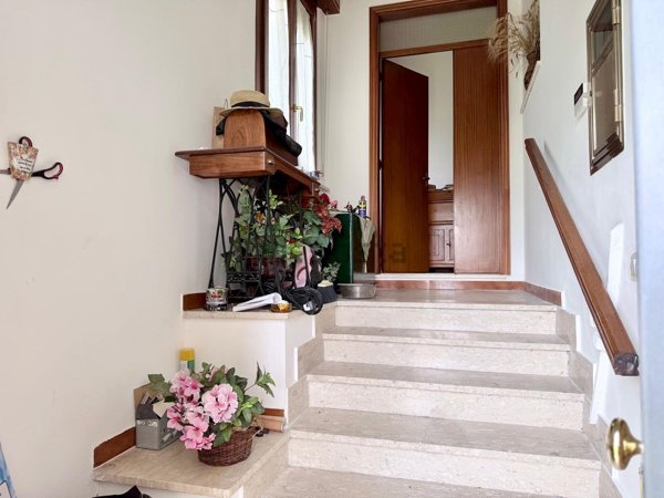 casa indipendente in vendita a Sassoferrato