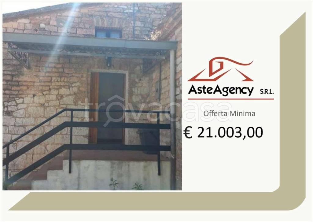 appartamento in vendita a Sassoferrato in zona Monterosso