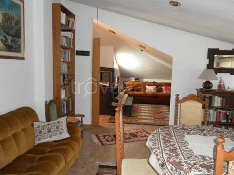 appartamento in vendita a Sassoferrato in zona Borgo Sassoferrato