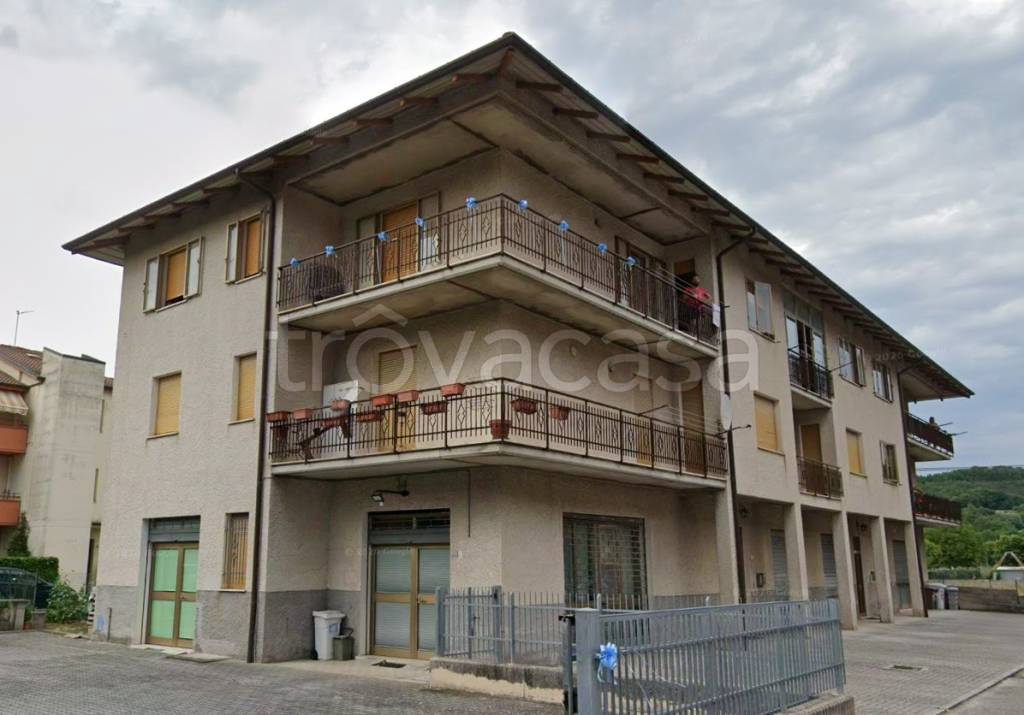 appartamento in vendita a Sassoferrato in zona Piano di Frassineta