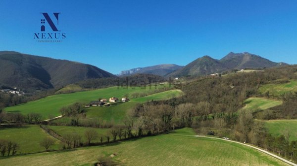 appartamento in vendita a Sassoferrato in zona Gaville