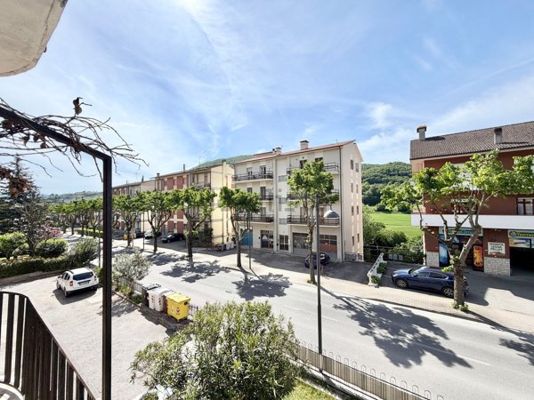 appartamento in vendita a Sassoferrato in zona Borgo Sassoferrato