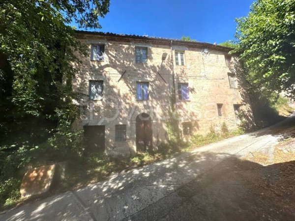 intera palazzina in vendita a Sassoferrato in zona Catobagli