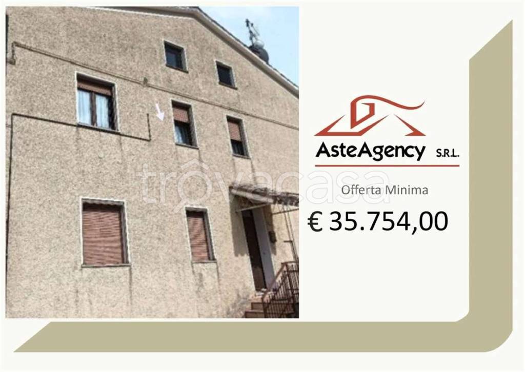 appartamento in vendita a Sassoferrato in zona Baruccio
