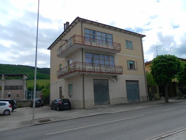 appartamento in vendita a Sassoferrato in zona Borgo Sassoferrato