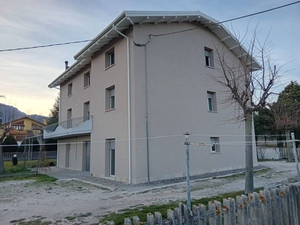 appartamento in vendita a Sassoferrato in zona Borgo Sassoferrato