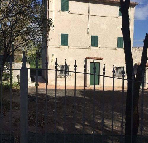 casa indipendente in vendita a Senigallia in zona Vallone