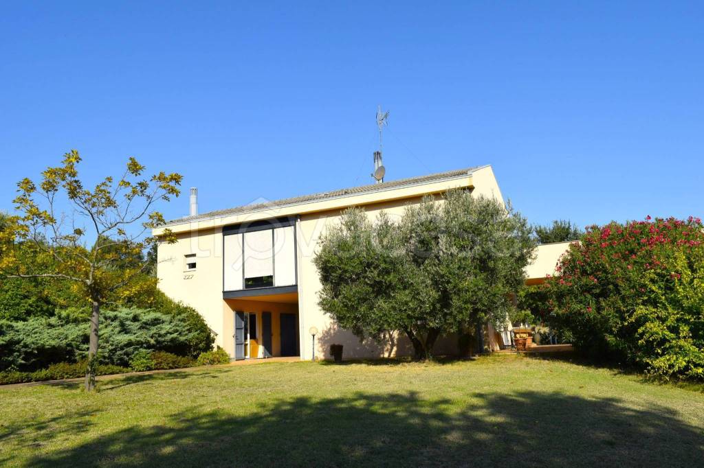casa indipendente in vendita a Senigallia