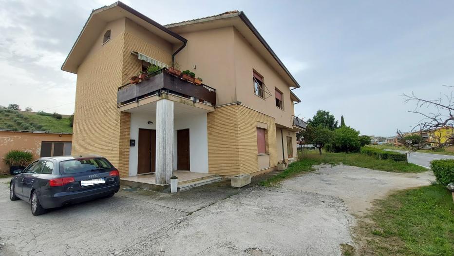 appartamento in vendita a Senigallia in zona Filetto