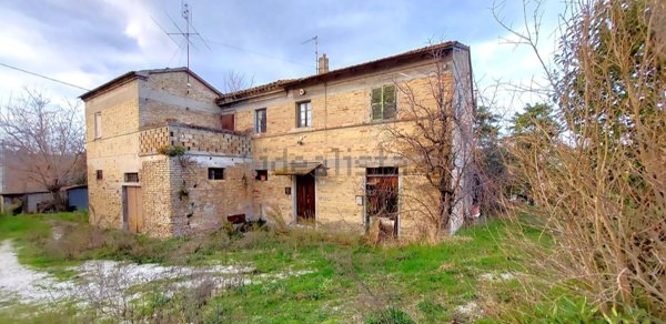 casa indipendente in vendita a Senigallia in zona Sant'Angelo