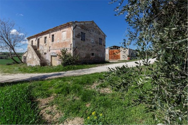 casa indipendente in vendita a Senigallia in zona Montignano