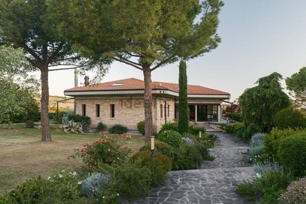 casa indipendente in vendita a Senigallia