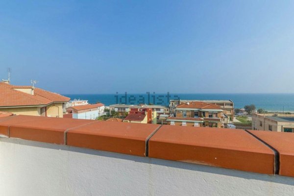 appartamento in vendita a Senigallia in zona Marzocca