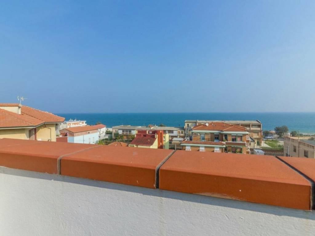 appartamento in vendita a Senigallia in zona Marzocca
