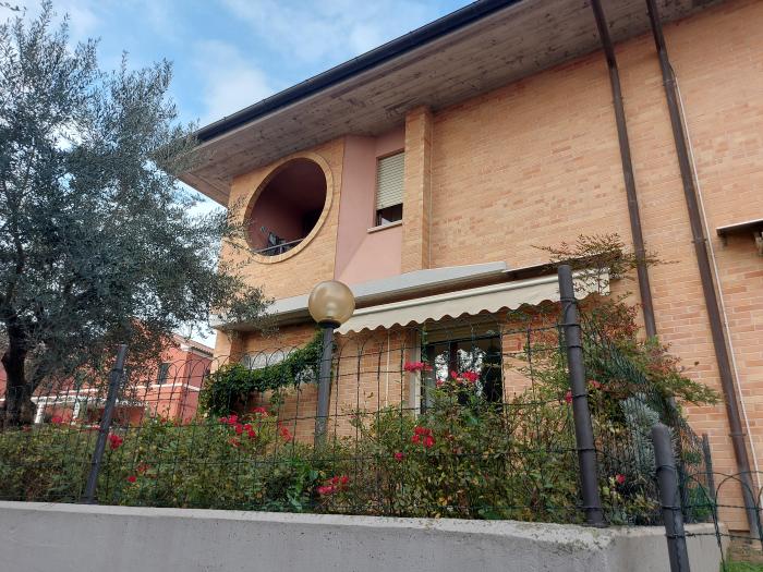 casa indipendente in vendita a Senigallia