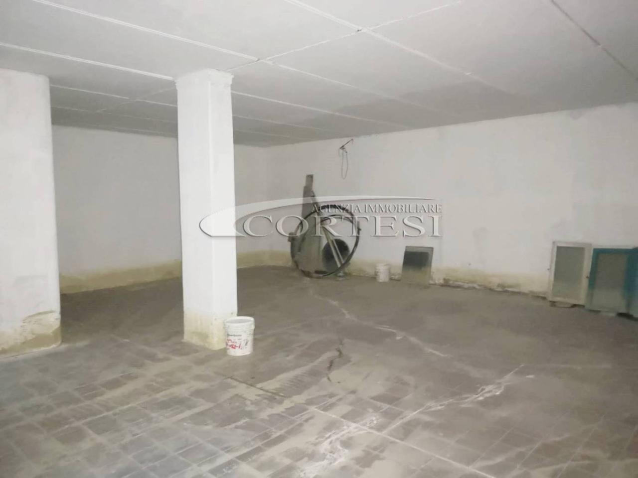 locale di sgombero in vendita a Senigallia