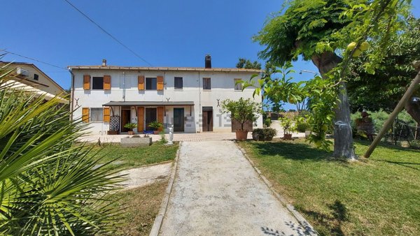 casa indipendente in vendita a Senigallia