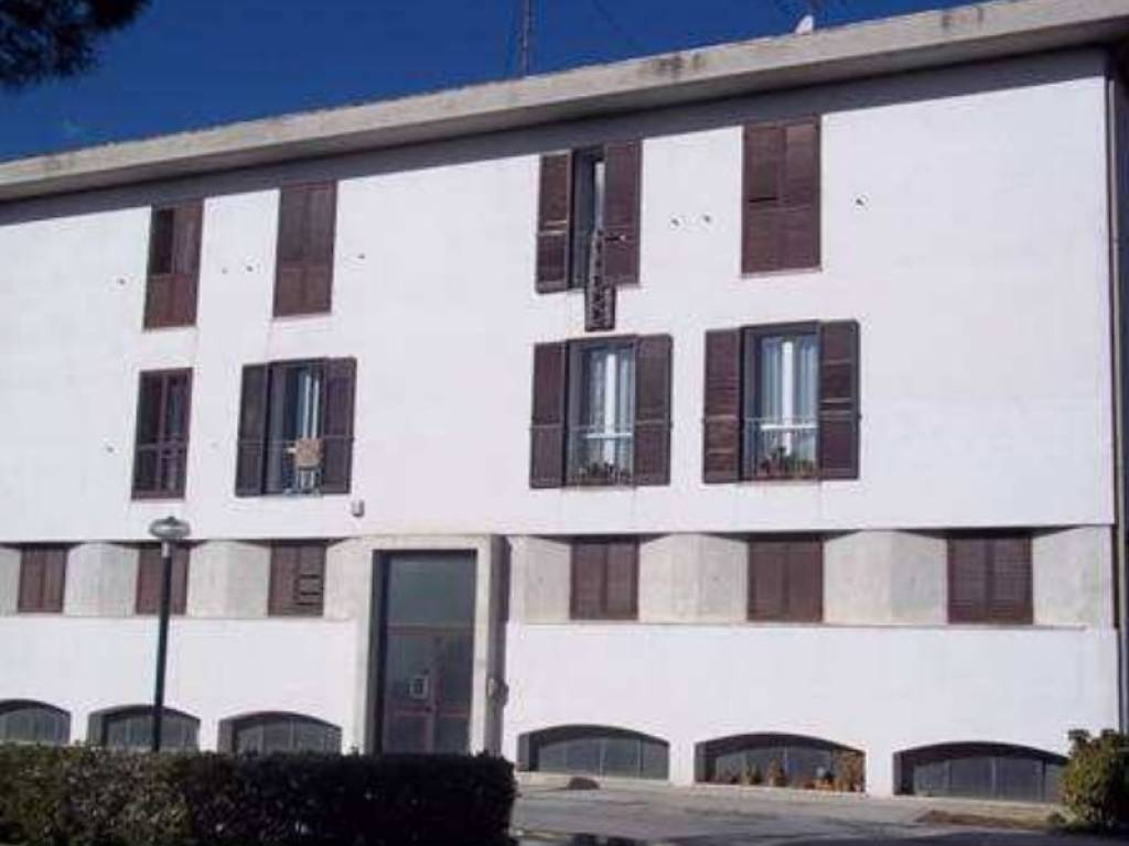 intera palazzina in vendita a Senigallia in zona Sant'Angelo