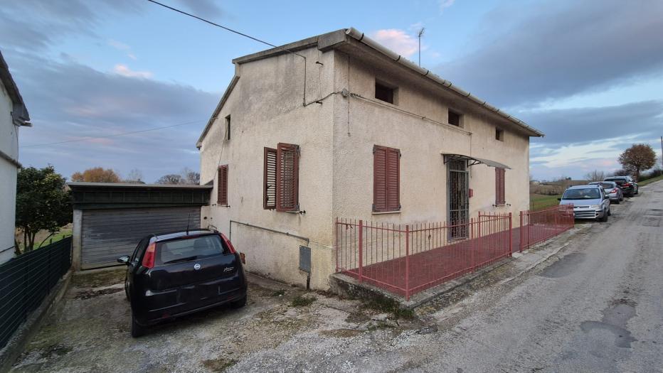 casa indipendente in vendita a Senigallia in zona Bettolelle
