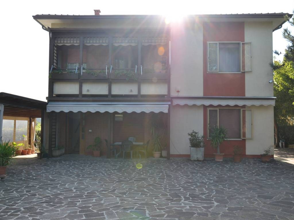 casa indipendente in vendita a Senigallia