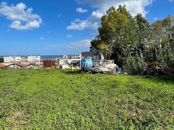 terreno agricolo in vendita a Senigallia in zona Marzocca
