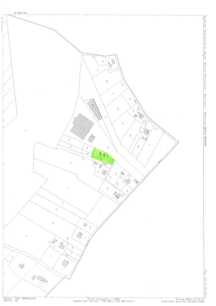 locale commerciale in vendita a Senigallia in zona Montignano