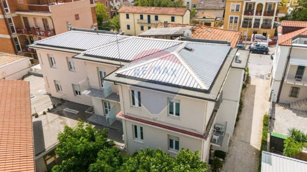 negozio in vendita a Senigallia