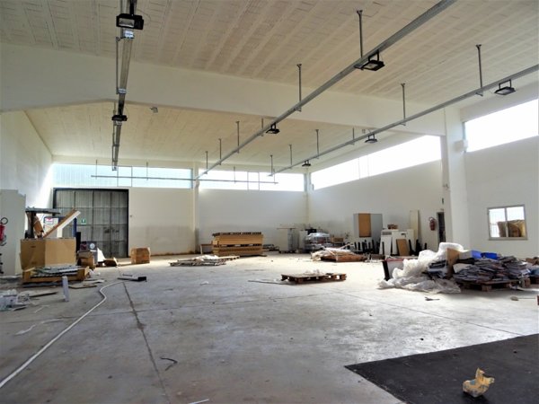 capannone in vendita a Senigallia