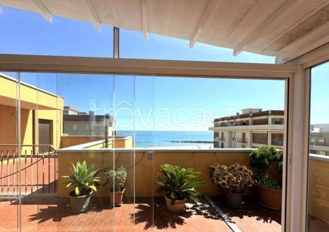appartamento in vendita a Senigallia in zona Cesano