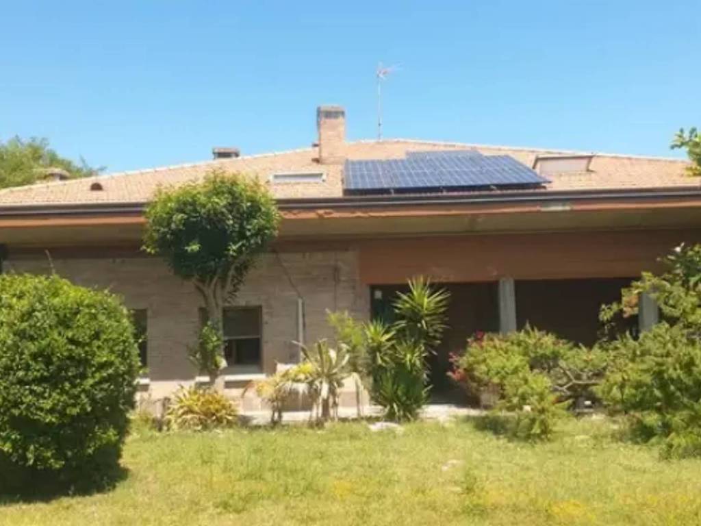 casa indipendente in vendita a Senigallia