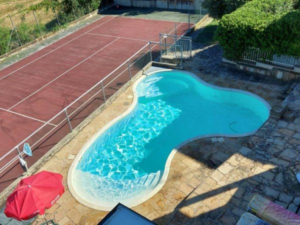 intera palazzina in vendita a Senigallia in zona Marzocca