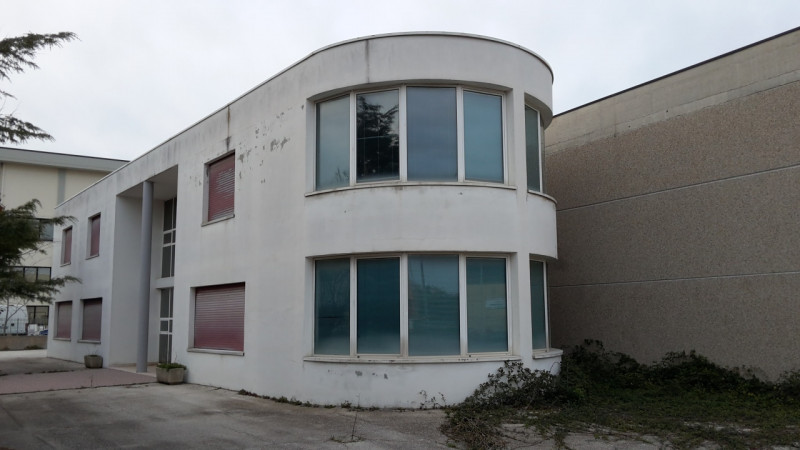 capannone in vendita a Senigallia