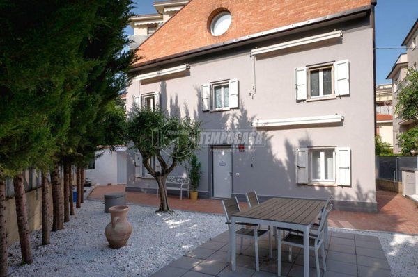 casa indipendente in vendita a Senigallia