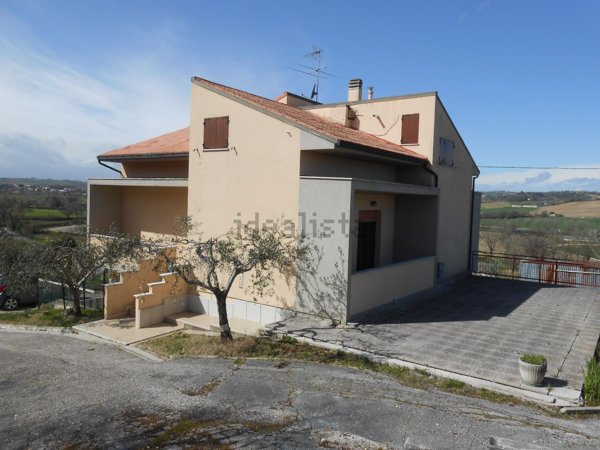 casa indipendente in vendita a Senigallia in zona Borgo Passera
