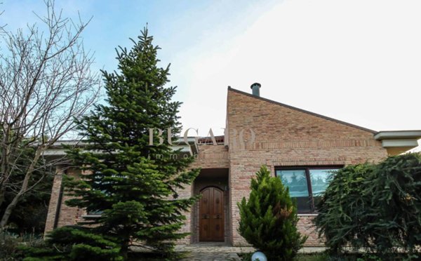 casa indipendente in vendita a Senigallia in zona Marzocca