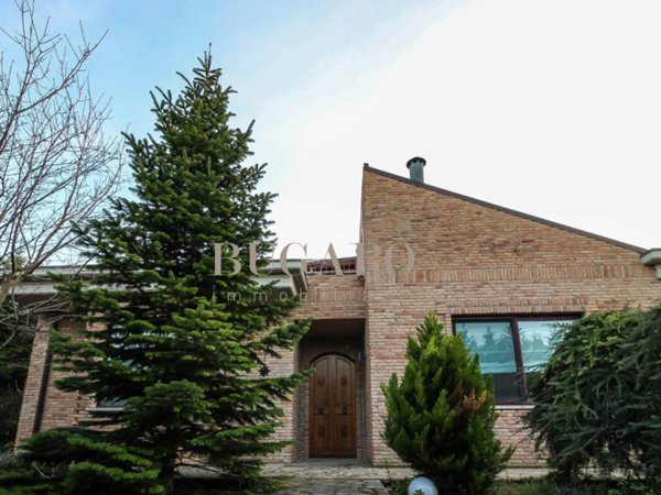 casa indipendente in vendita a Senigallia in zona Marzocca