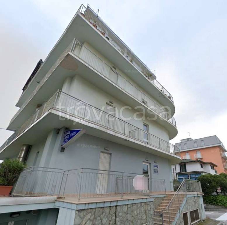 negozio in vendita a Senigallia