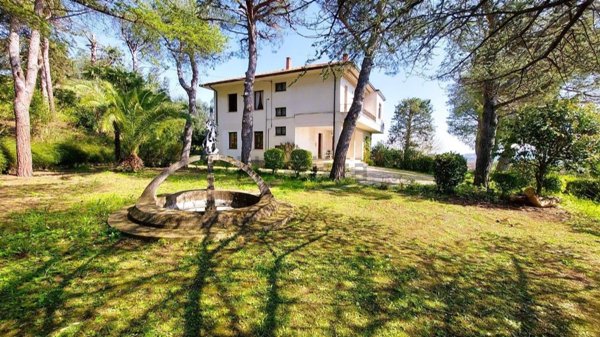 casa indipendente in vendita a Senigallia in zona Cannella