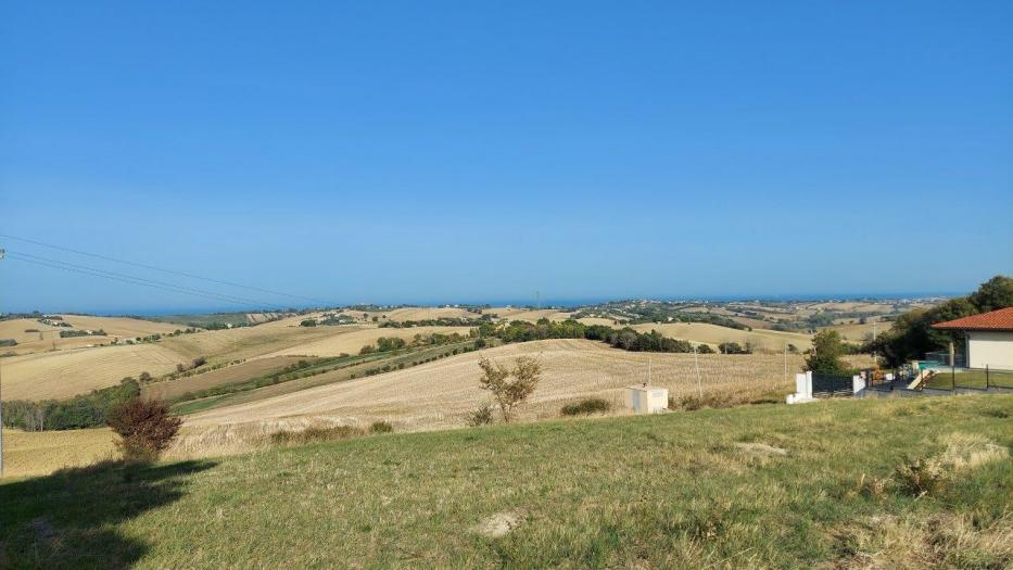 terreno edificabile in vendita a Senigallia in zona San Silvestro