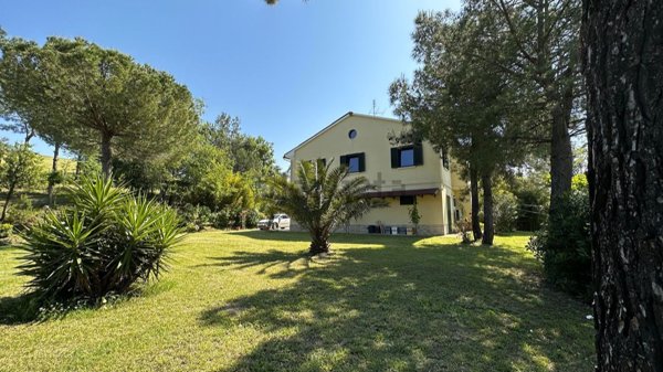 casa indipendente in vendita a Senigallia in zona Filetto