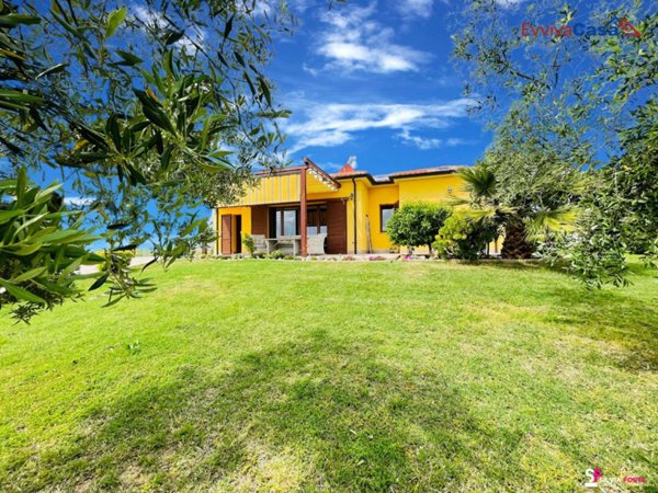 casa indipendente in vendita a Senigallia in zona Marzocca