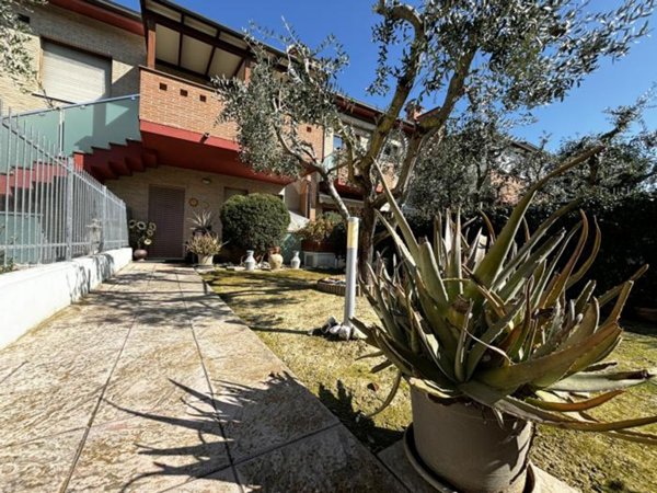 appartamento in vendita a Senigallia in zona Borgo Catena