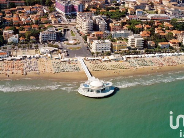 negozio in vendita a Senigallia